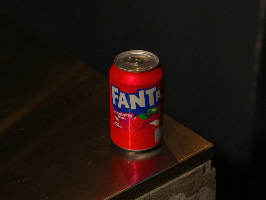 Fanta Strawberry & Kiwi